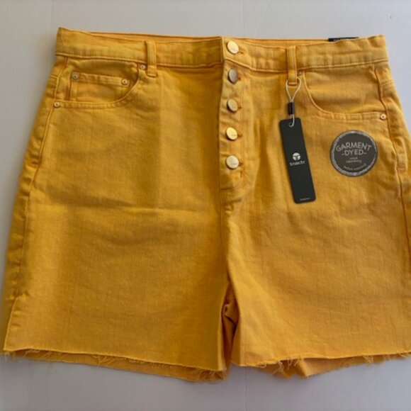 Tractr Pants - Tractr NWT Marigold Yellow Button Fly Shorts Hi Rise 3" Inseam Size 14